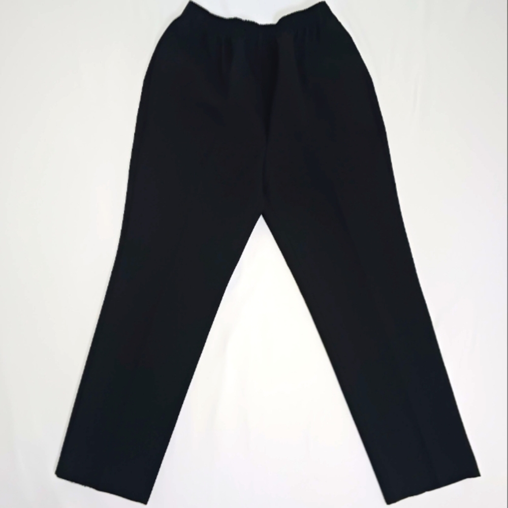 Alia Petites Black Straight Leg Elastic Waistband Pants.